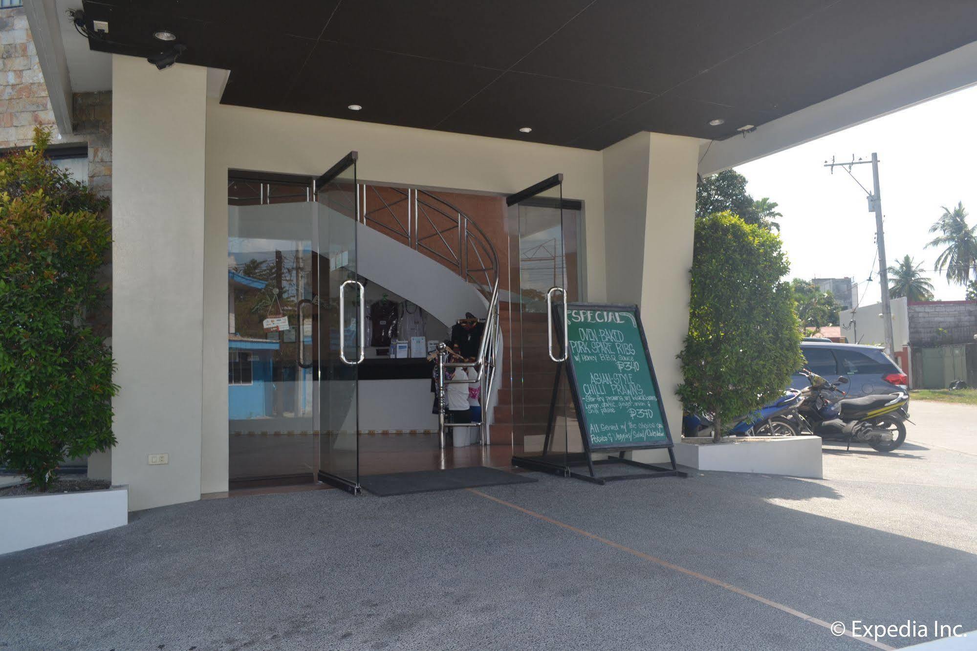 Boomerang Hotel Angeles Buitenkant foto