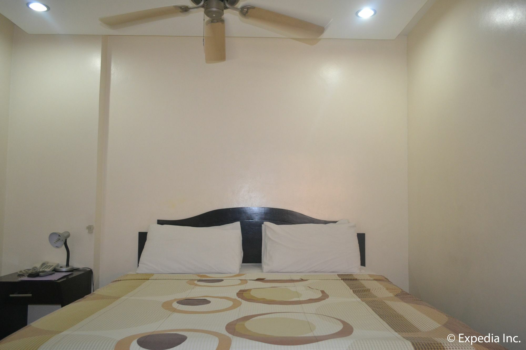 Boomerang Hotel Angeles Buitenkant foto